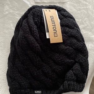 Black knit and fleece hat